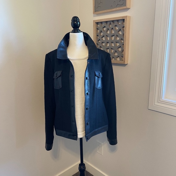 Karl Lagerfeld NWOT Vegan Blazer / Jacket with Faux leather Trim - Picture 2 of 11